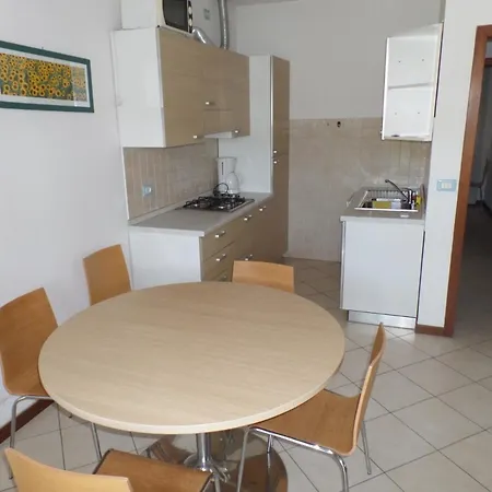 Fuer 6 Personen Ca 55 Qm In Bibione, Adriakueste Italien Und Umgebung - B63276 * Bibione